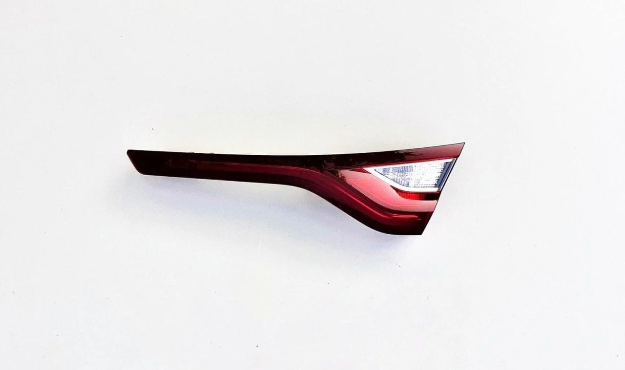 Renault Megane 4-IV Sedan Sağ İç Stop Lambası (2016-2024) - Orijinal Kalite 265502533R