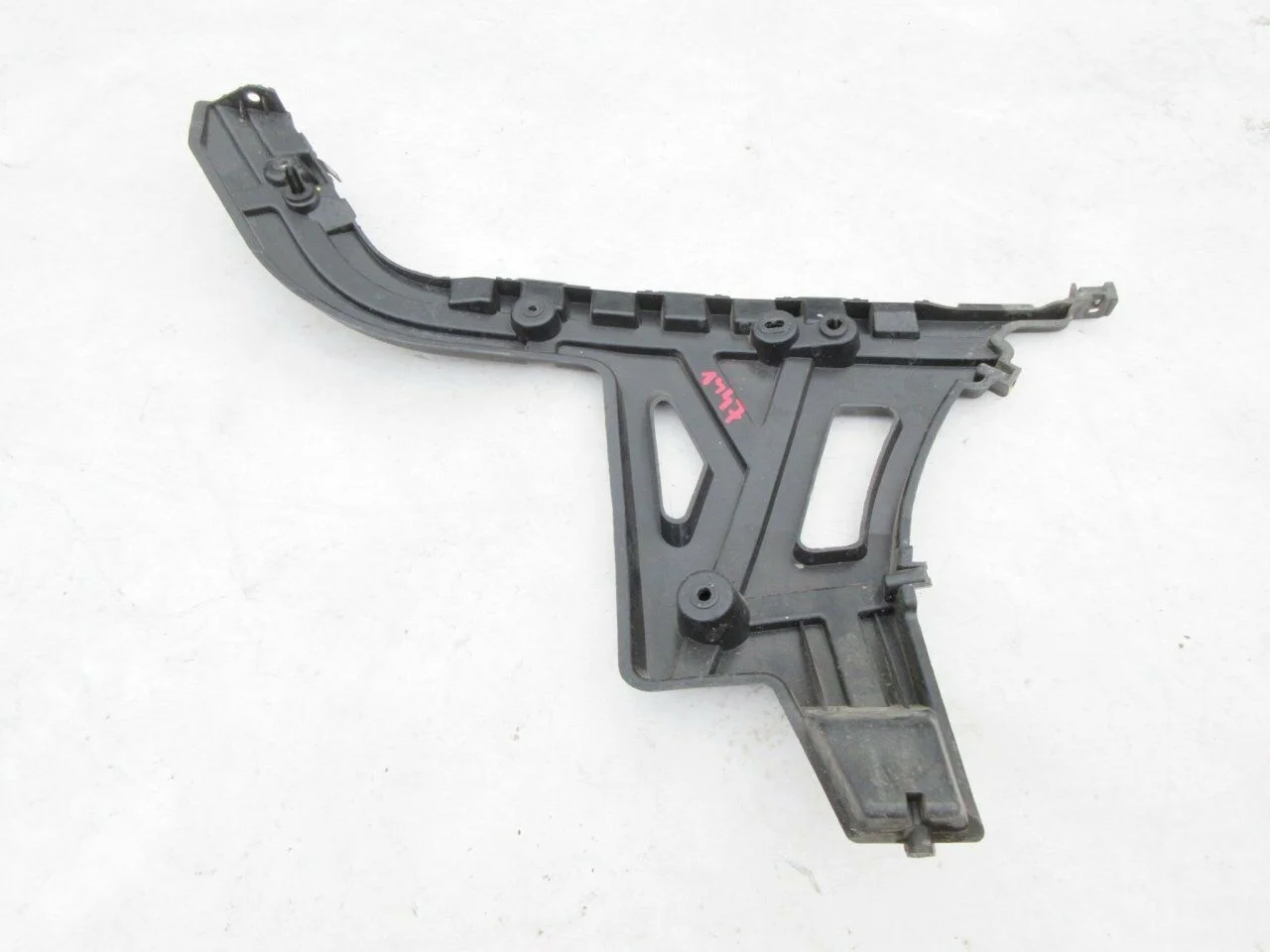 Renault Latitude Sol Arka Tampon Braketi (2008-2015) 850450012R - Renault Mais Orijinal