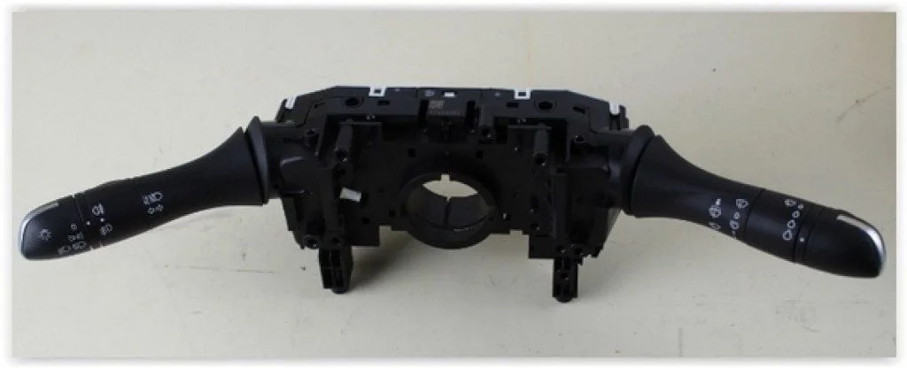 Renault Megane 4-IV İkaz Kol Grubu (Far, Silecek, Sinyal, Korna) 2016-2024 | OEM 255674795R - Renault Mais Kalitesi