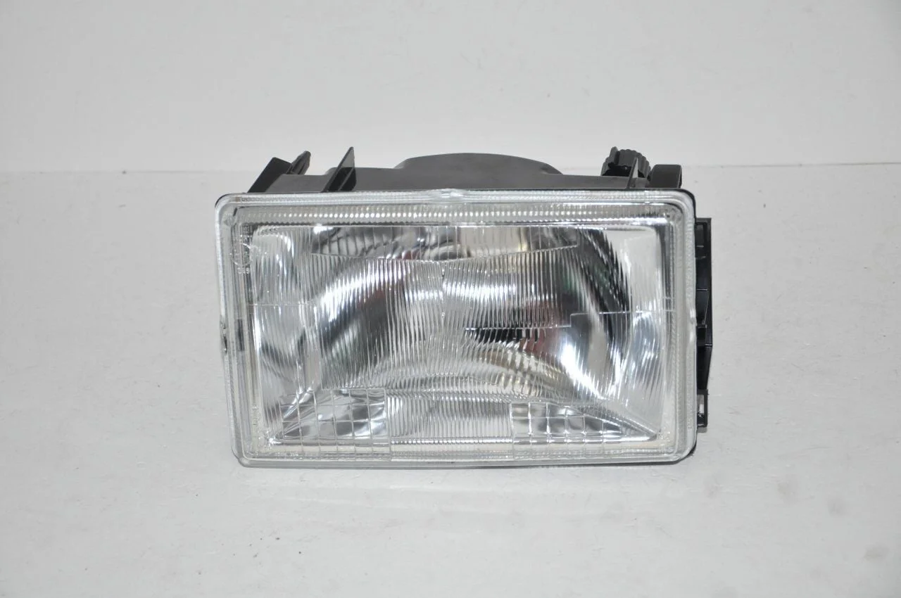 Renault R9 Broadway Spring Sol Far Lambası (1985-1993) Ayfar 7702131466